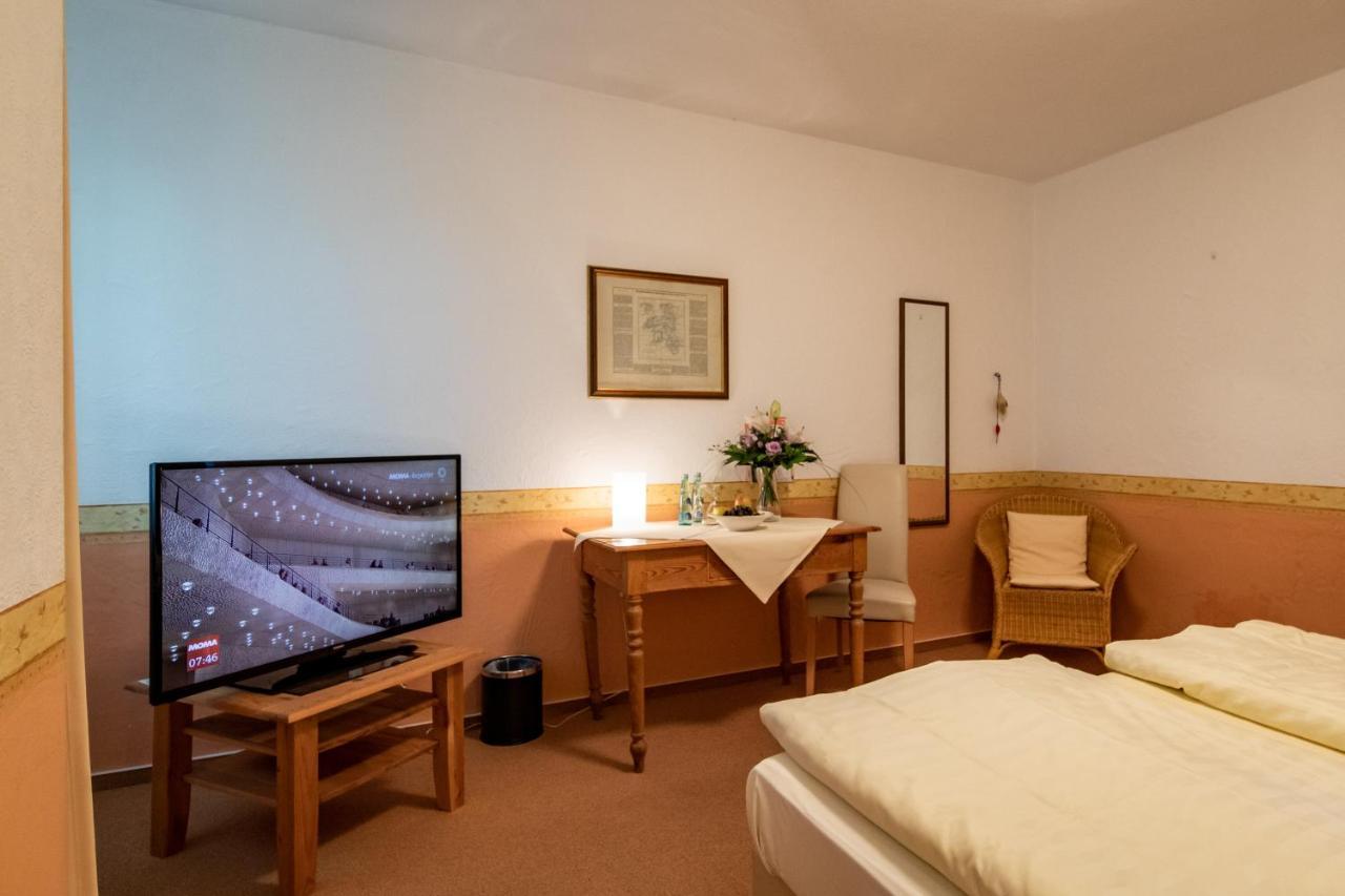 Hotel Goldflair Am Rathaus Korbach Esterno foto