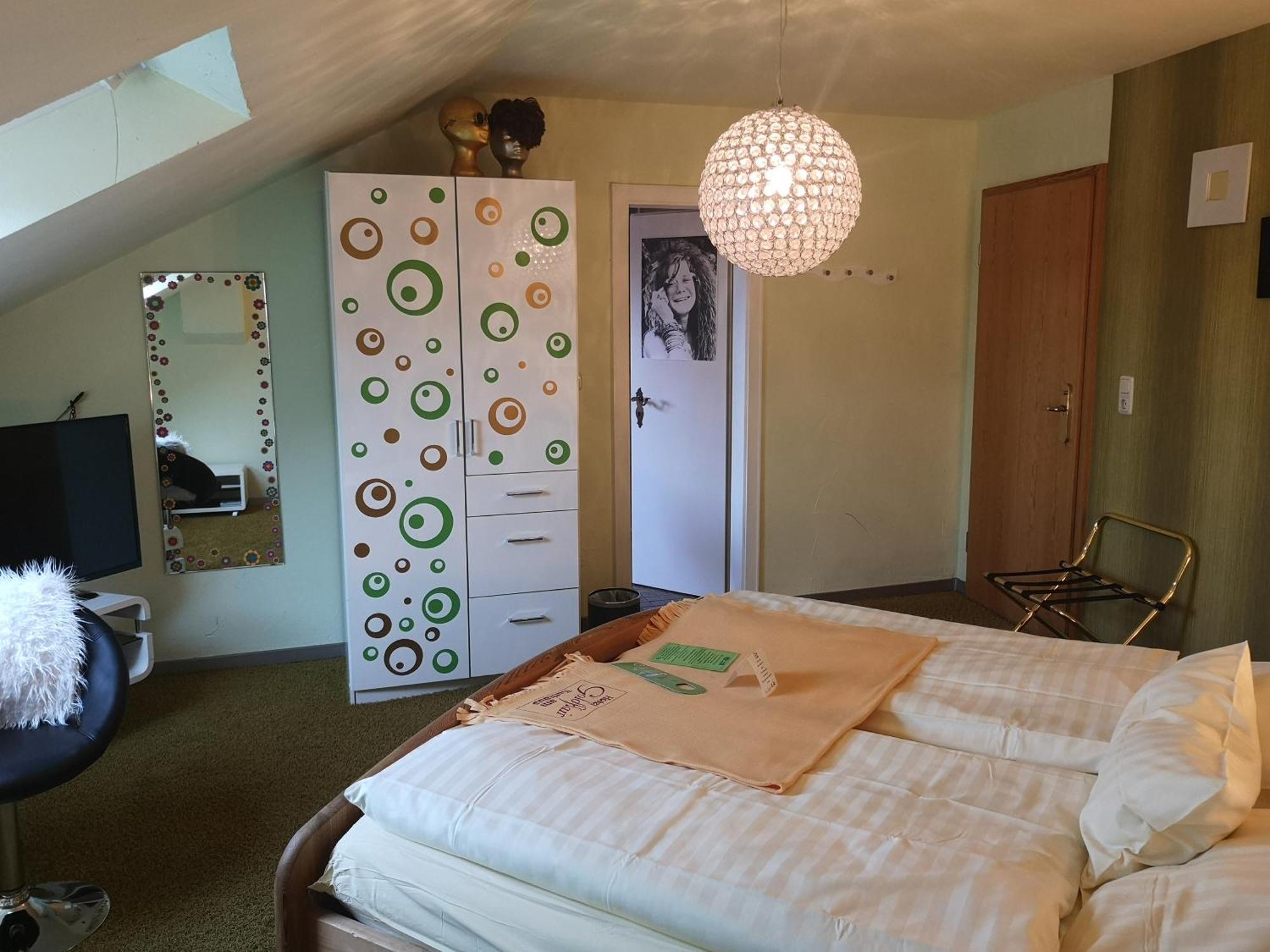 Hotel Goldflair Am Rathaus Korbach Esterno foto